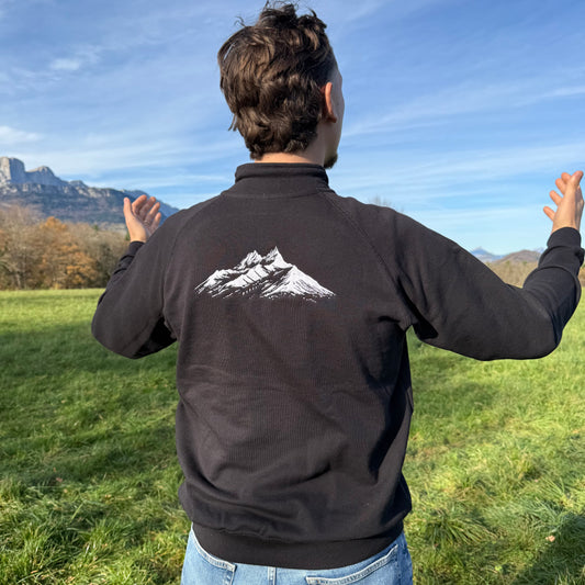 Pull Montagne Zippé